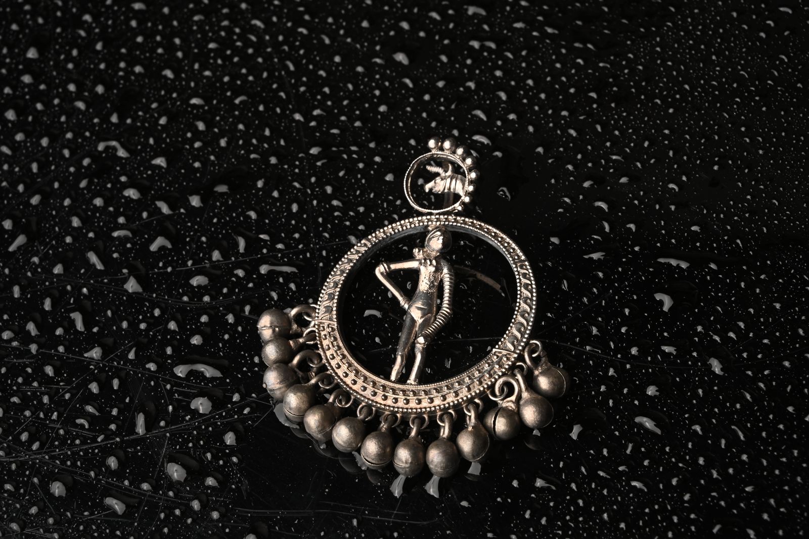 Heritage silver locket inspired by traditional subcontinental forms — image 3
